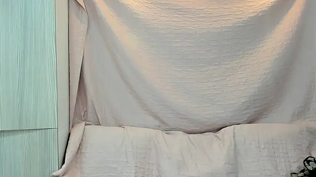 Mhelanny2 webcam