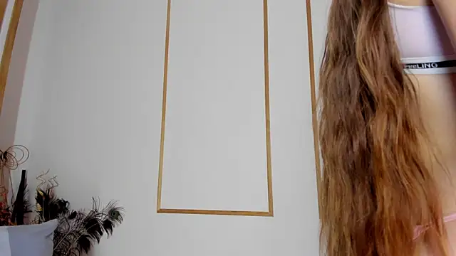 sara__jones_gh webcam