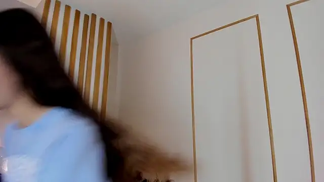sara__jones_gh webcam