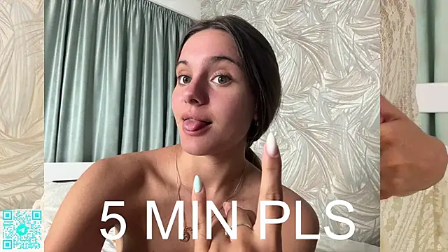 chloemilka webcam