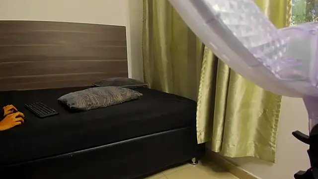 Nicky_six333 webcam