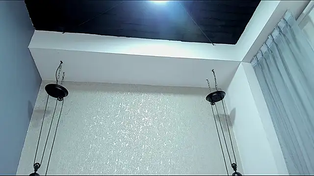 Abril_Hillss webcam