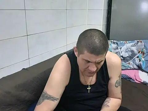 SpartacusDaddy48 webcam