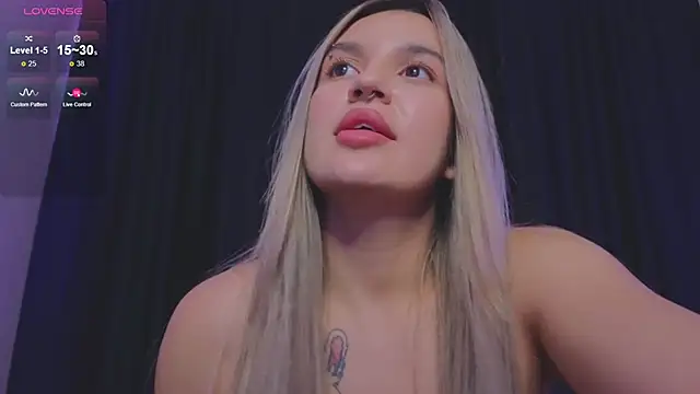 RoxyChill webcam