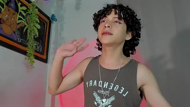 Cherry_boy_18 webcam
