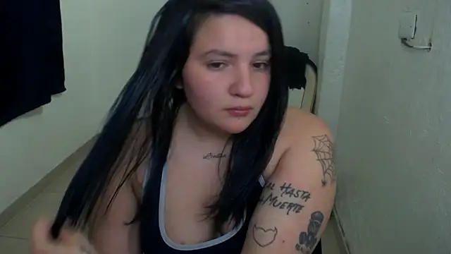 shopyymessyy webcam