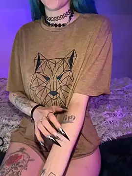 Mia420- webcam