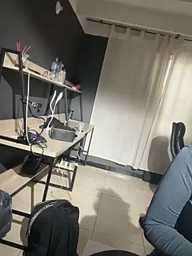 Emily_Rivers_ webcam