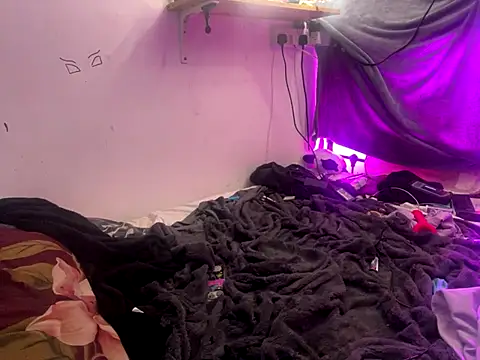 pervy_devil webcam