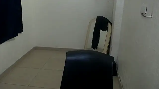 shopyymessyy webcam