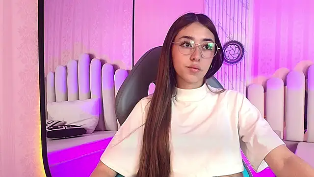 Kimmy_Vegga webcam