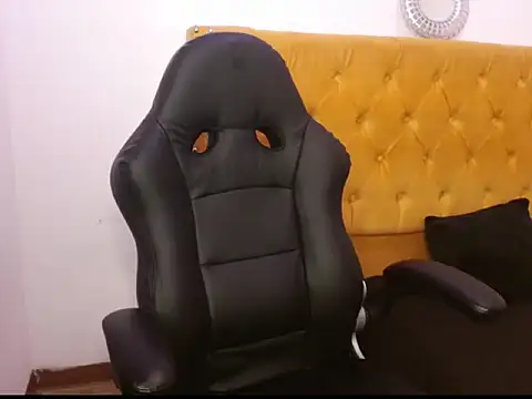 AlexiaJames_ webcam