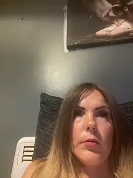 SexyLoXOX webcam
