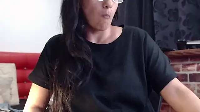 Lucynaugthyy webcam