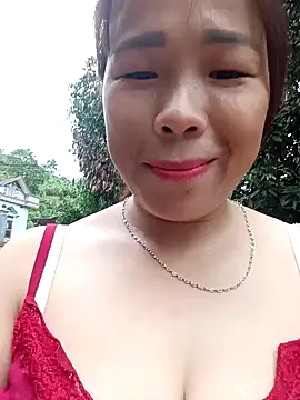 Anh-Huyen33 webcam