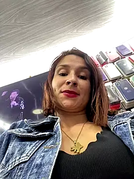 Paula382023 webcam