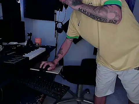 patrik_tattoo_ webcam