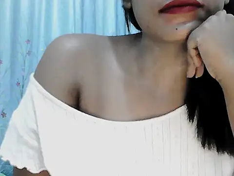 Dristy_Pari webcam