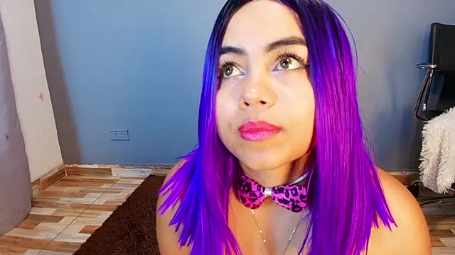 jade_brunnette webcam
