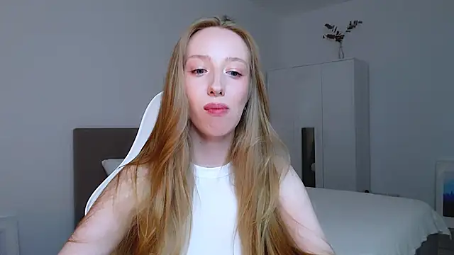 Luna_insniity webcam