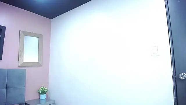 Lola_Vecassalt webcam