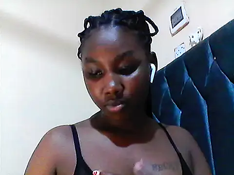 ThiqLover webcam