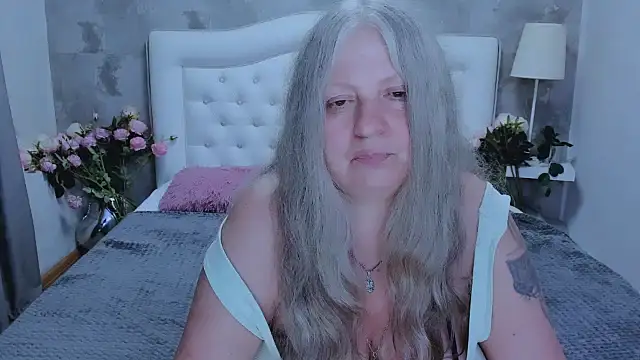silver_moon_light webcam