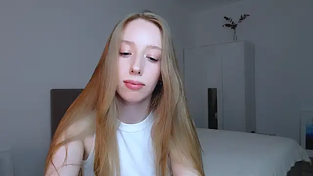 Luna_insniity webcam