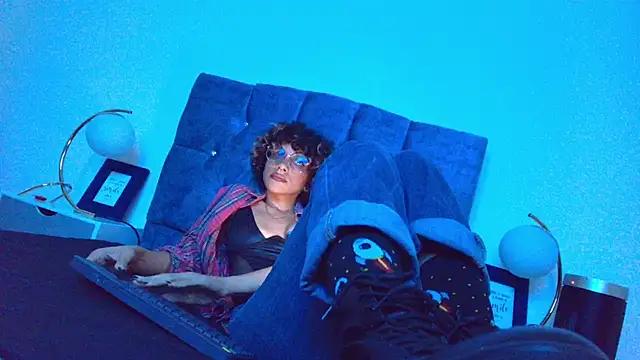 Luna_McClean webcam