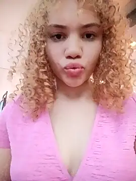ChurkyQueen_69 webcam