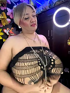 DirtyKhloy webcam