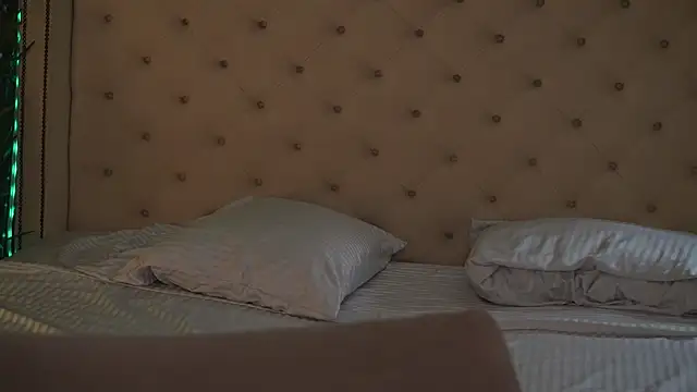 Sinful_Sapphiree webcam