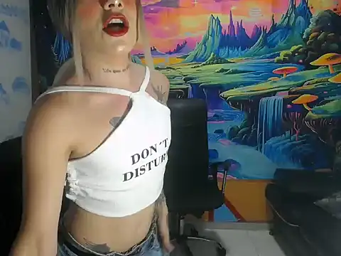 Heidy_Sumers webcam