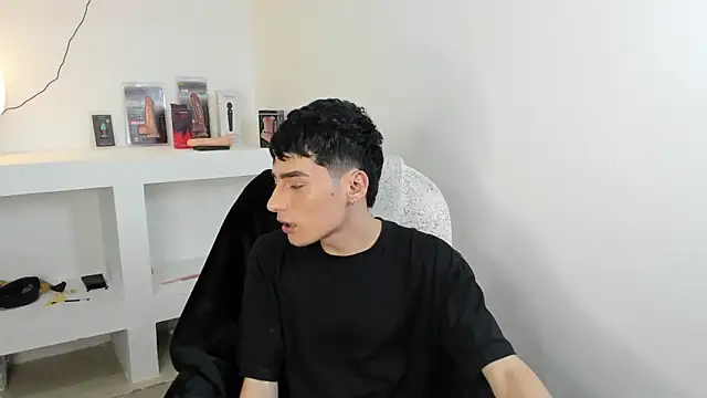 sebas_rose webcam