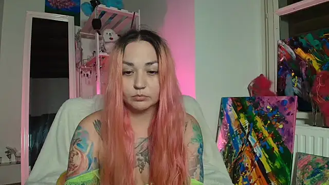 PinkHurricaneOfficial webcam