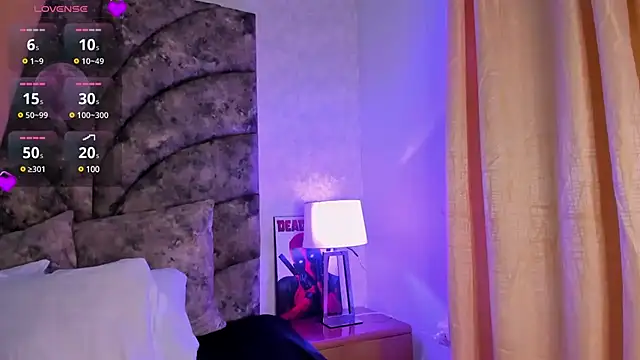 Ari_Baker webcam