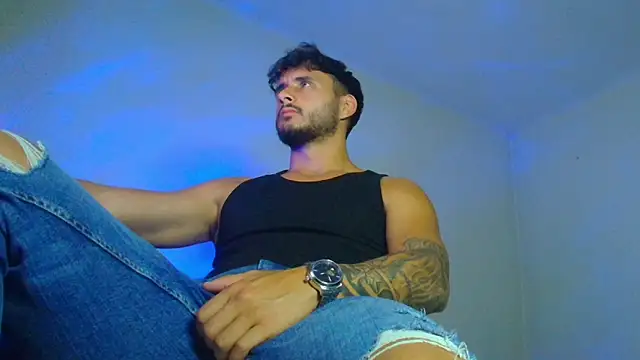 XanderCage99 webcam