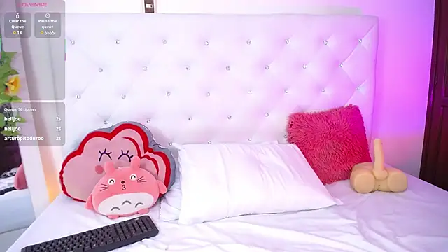 molly_curvyhot webcam