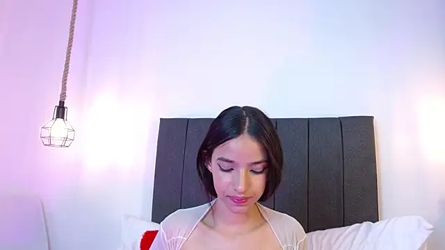 Lilith_Nocturne webcam