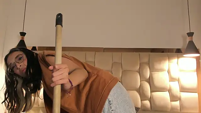 Emilia_Bons webcam