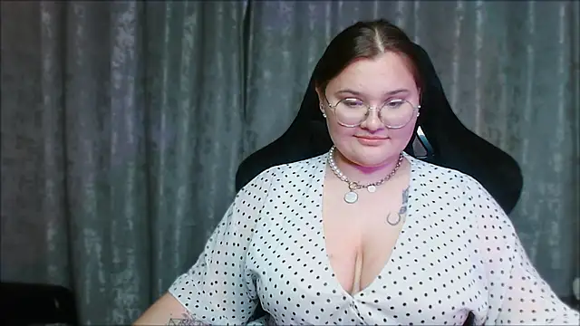 InLoveWithLife26 webcam