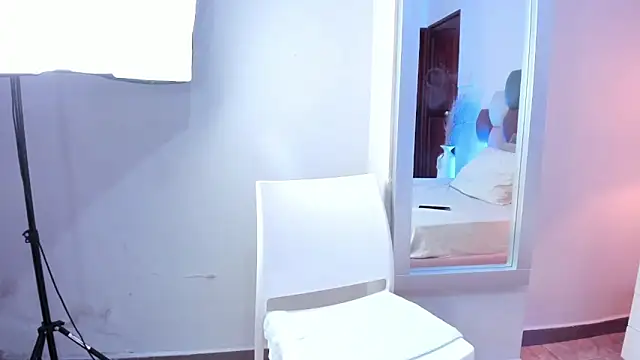 EllieFontanes webcam