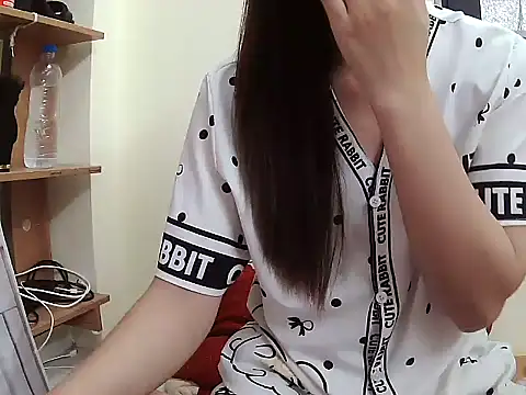 Linda-24 webcam