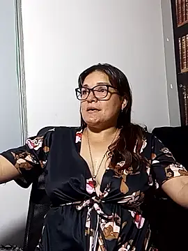 MomSex_ webcam