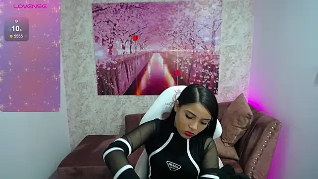 ariana_miller_m webcam