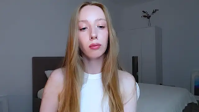 Luna_insniity webcam