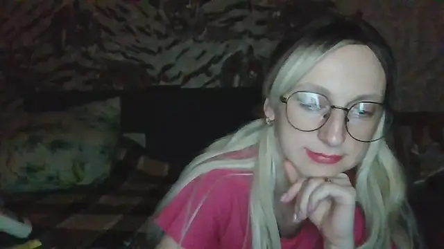 LilianaStrey webcam