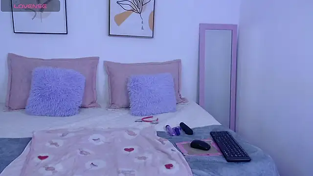 striptease web cam Nicolee 031