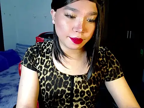 Urassiansweetcummer webcam
