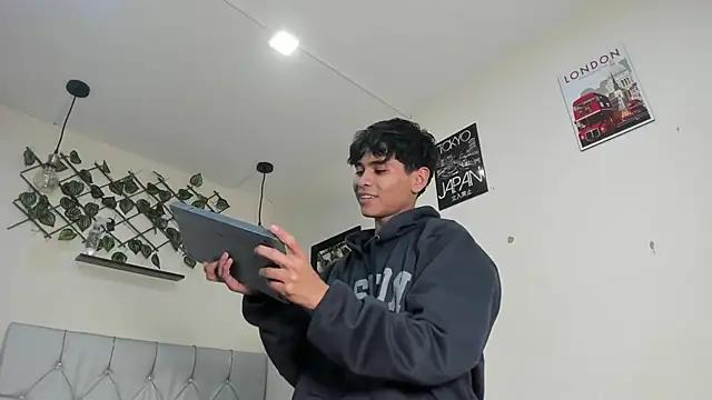 Ethan_Westt webcam